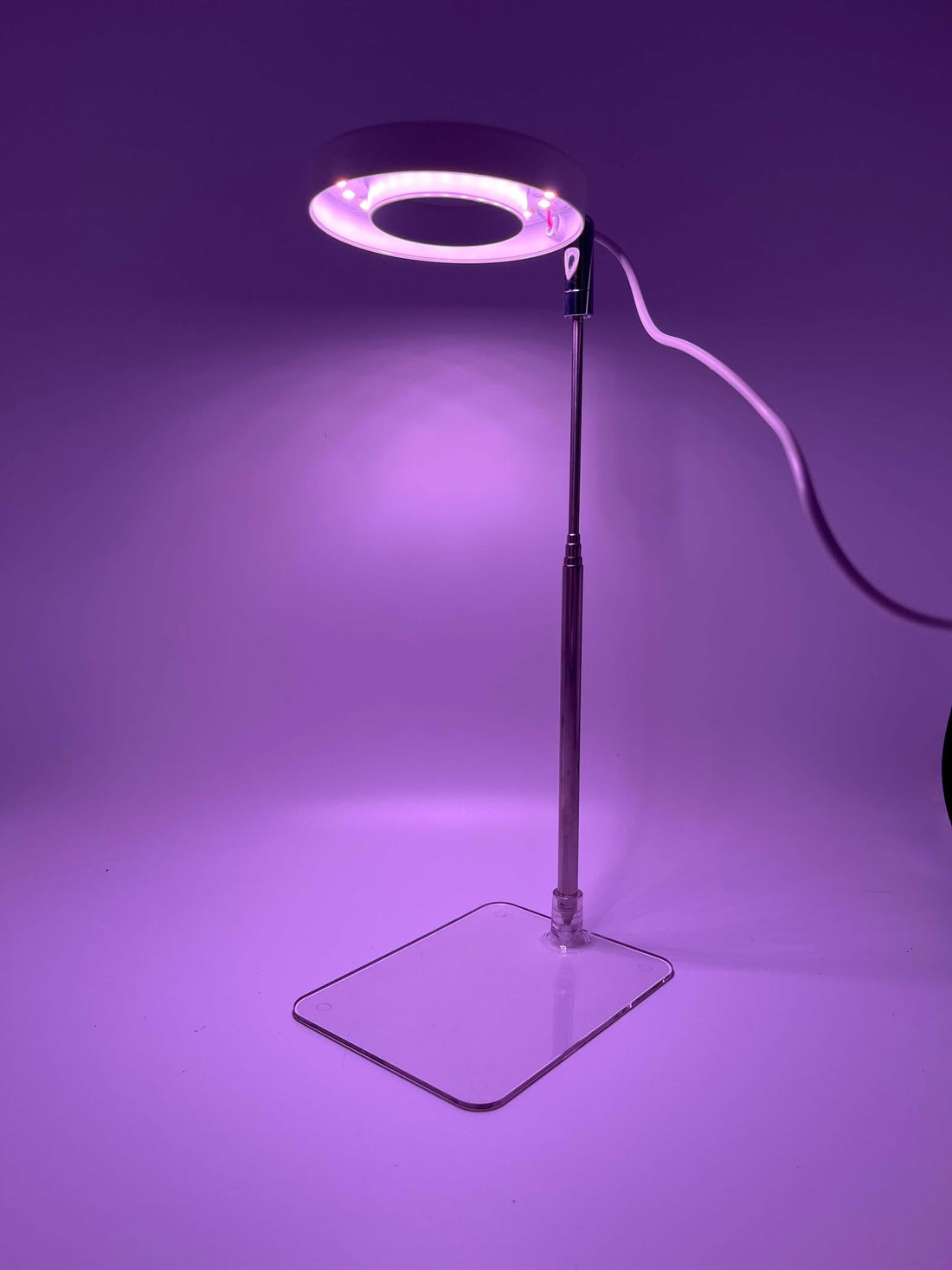 Lampe LED de Croissance : Éclairez vos Plantes d'Intérieur - Jungle Feed