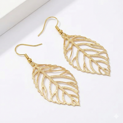 Pendientes de hoja de oro - Elegante diseño botánico 