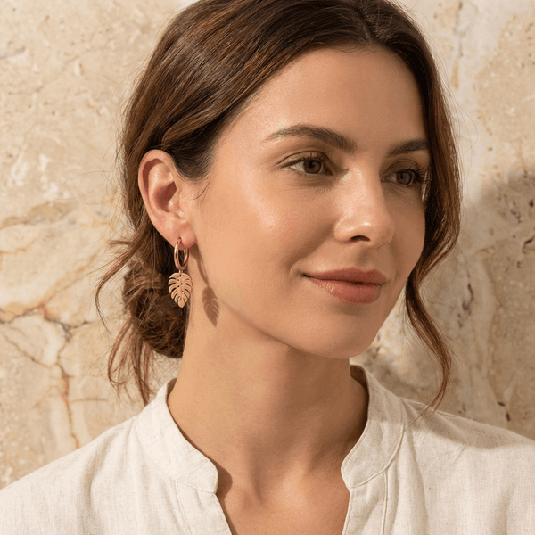 Créoles Monstera Dorées - Boucles d'Oreilles Tropicales Chic - Jungle Feed