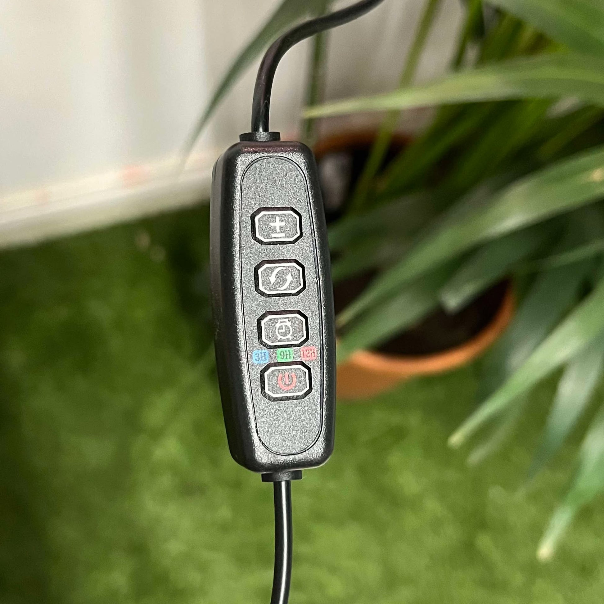 Grande lampe LED 155cm - détail des spots - Jungle Feed