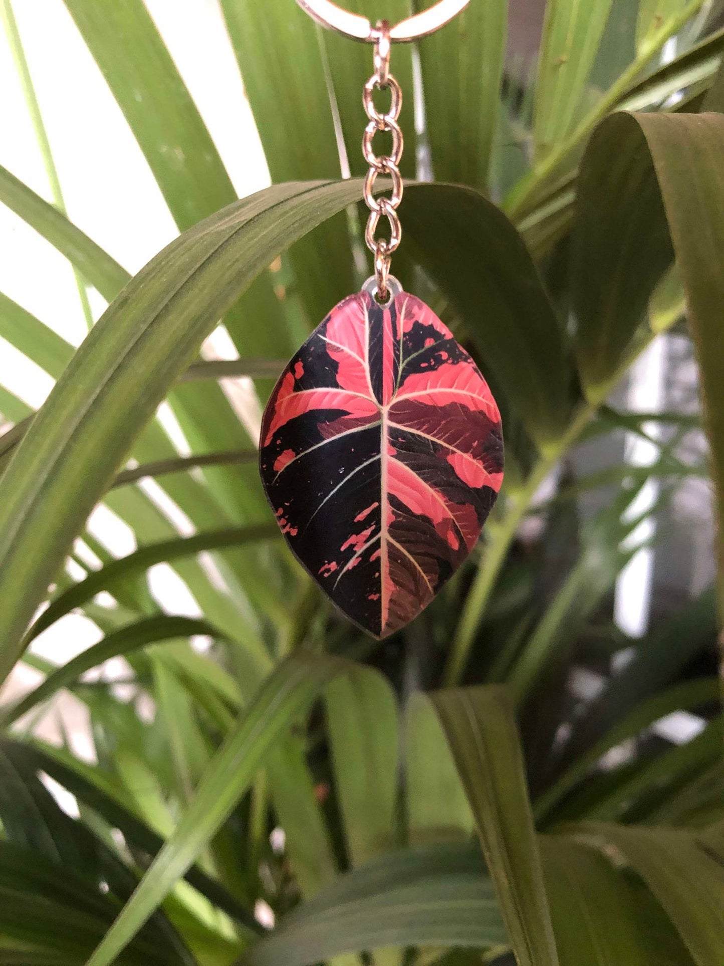 Porte - clés feuille de plante en acrylique - colorés et élégants - Jungle Feed